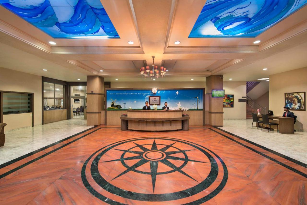 Lion Lords Inn Rajula Exterior photo