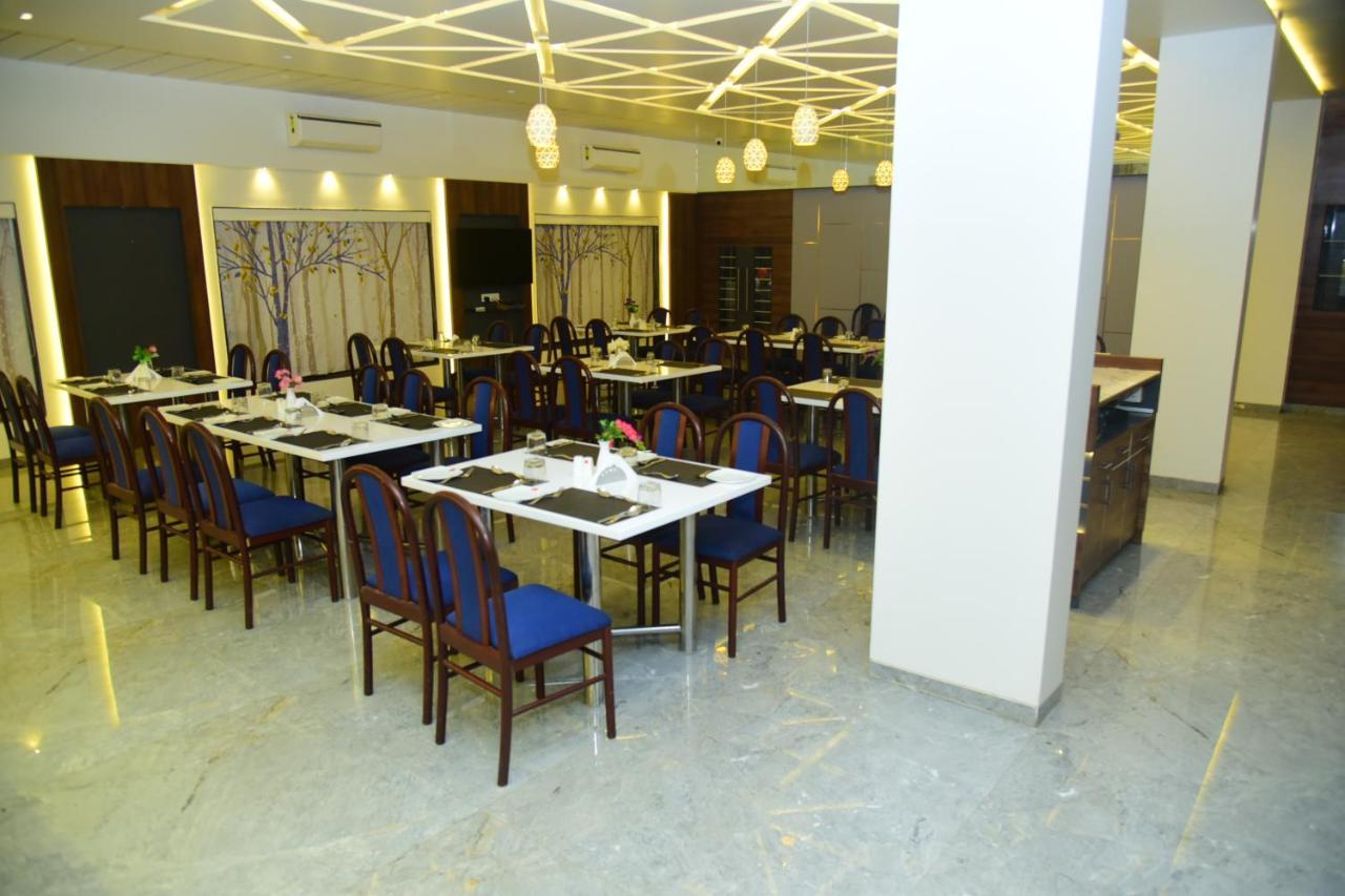 Lion Lords Inn Rajula Exterior photo